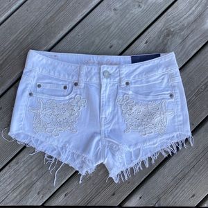 NWT || American Eagle White Festival Shorts